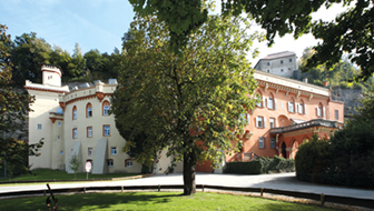 Schule Schloss Stein